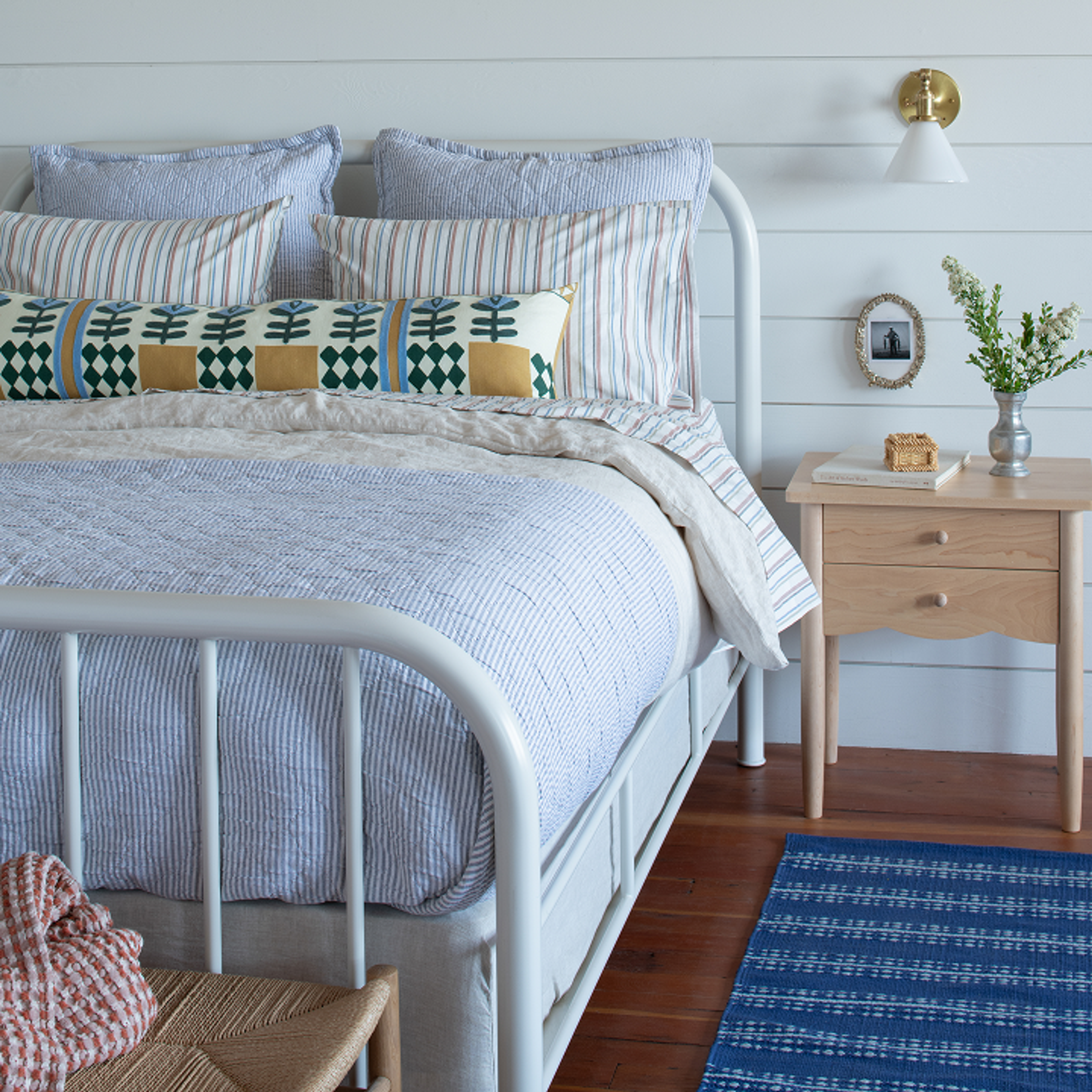 BEDDING STACK