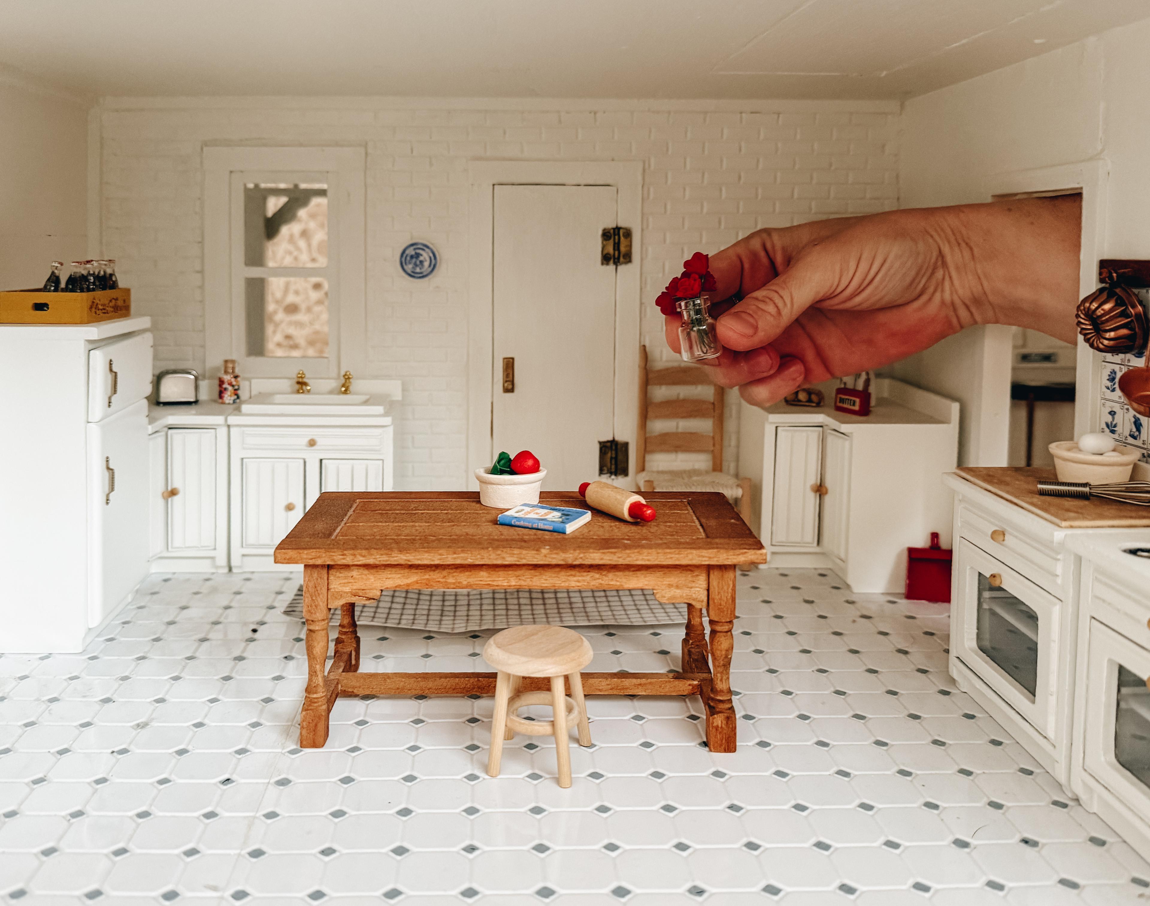 Step Inside a Teeny-Tiny House With Life-Size Style