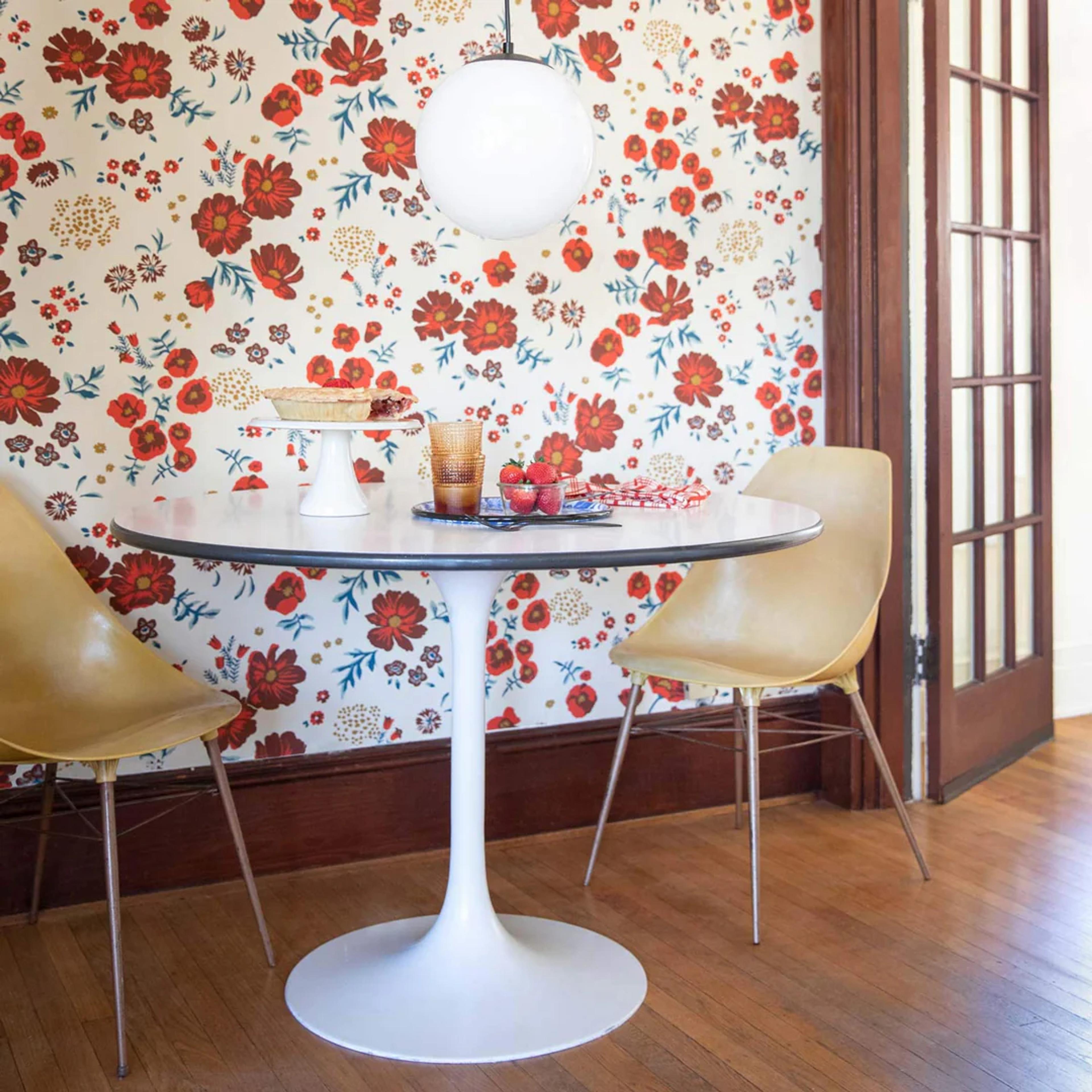 Floral wallpaper.