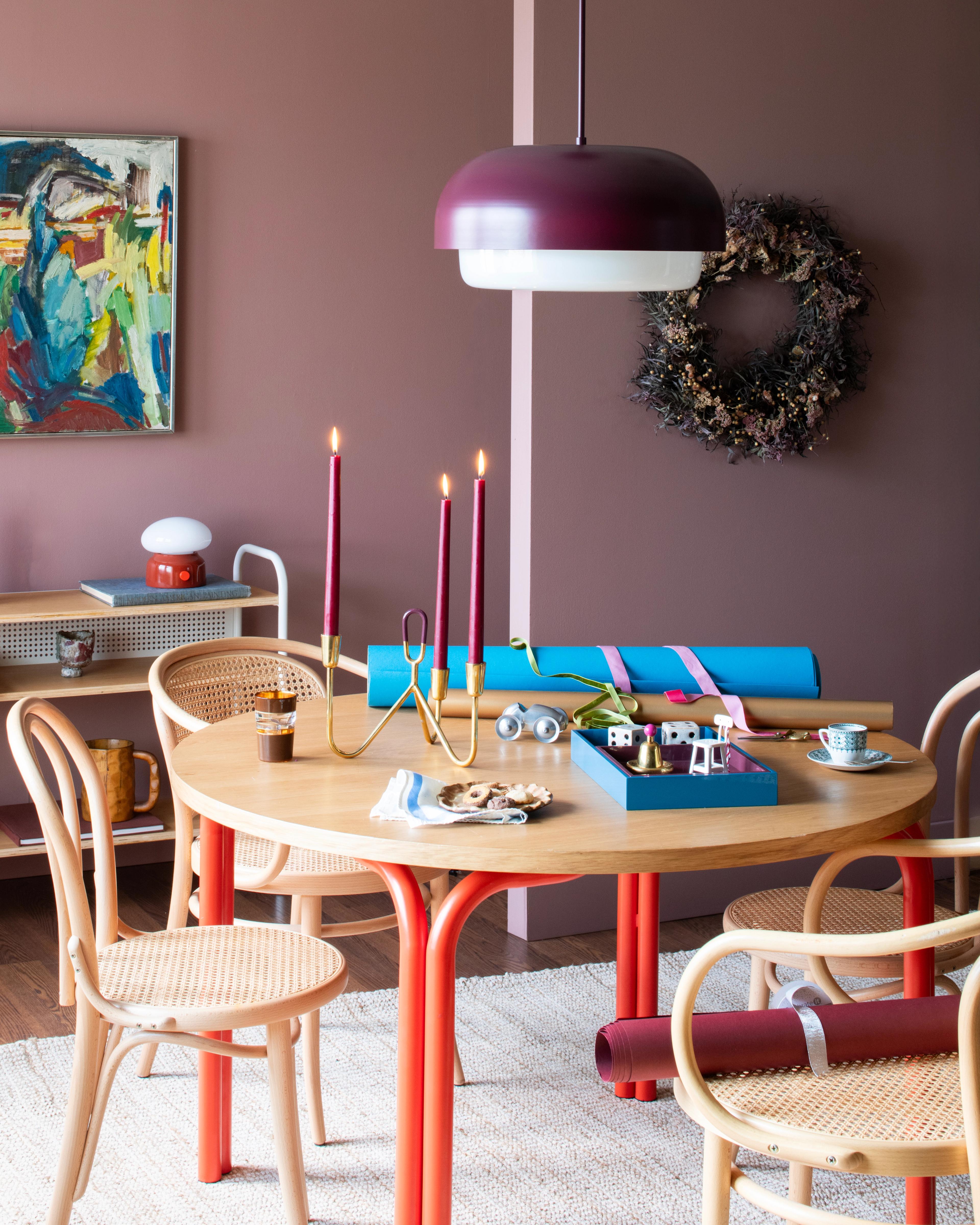 Holiday dining room.