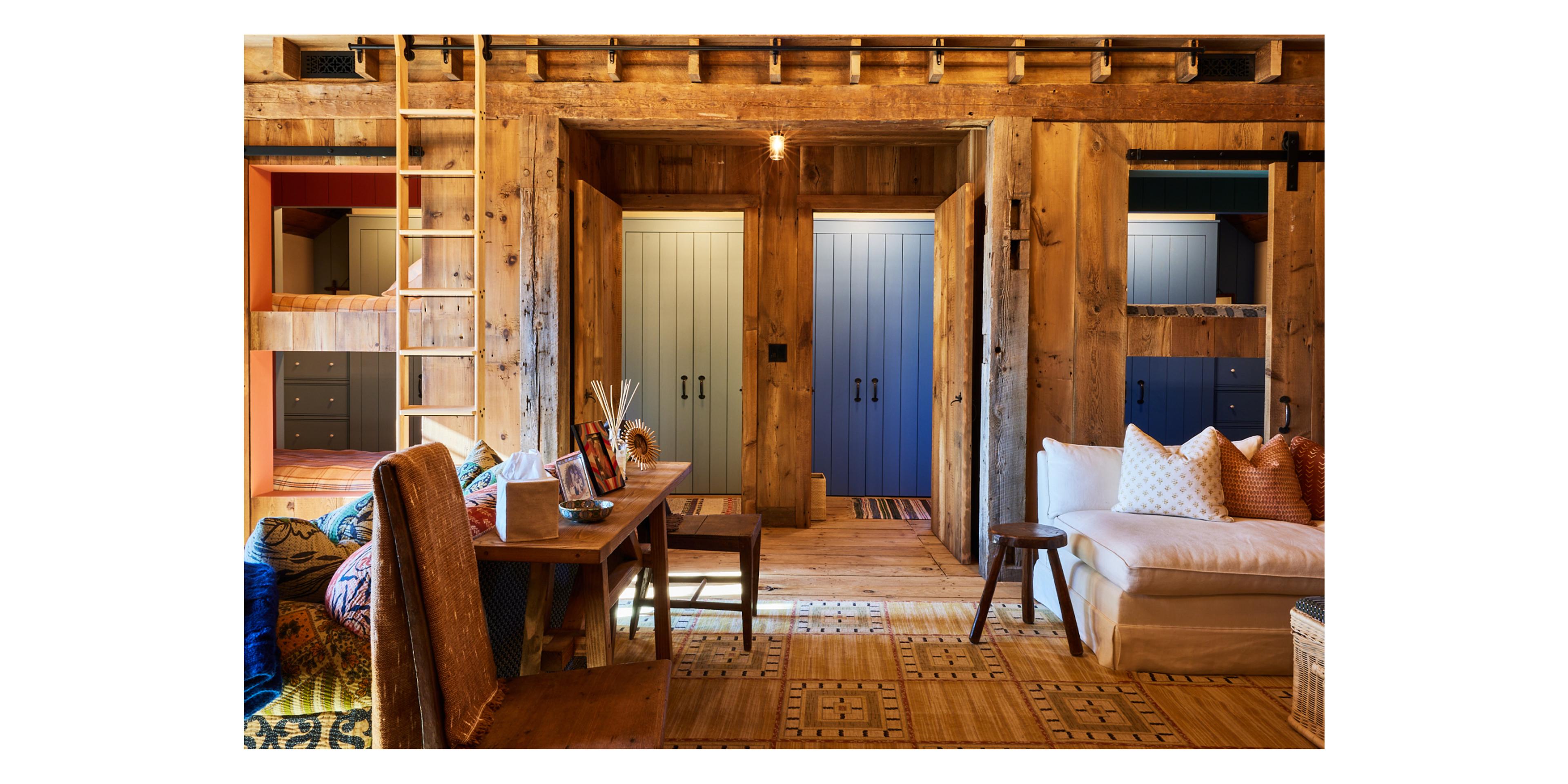 wooden cabin living room 