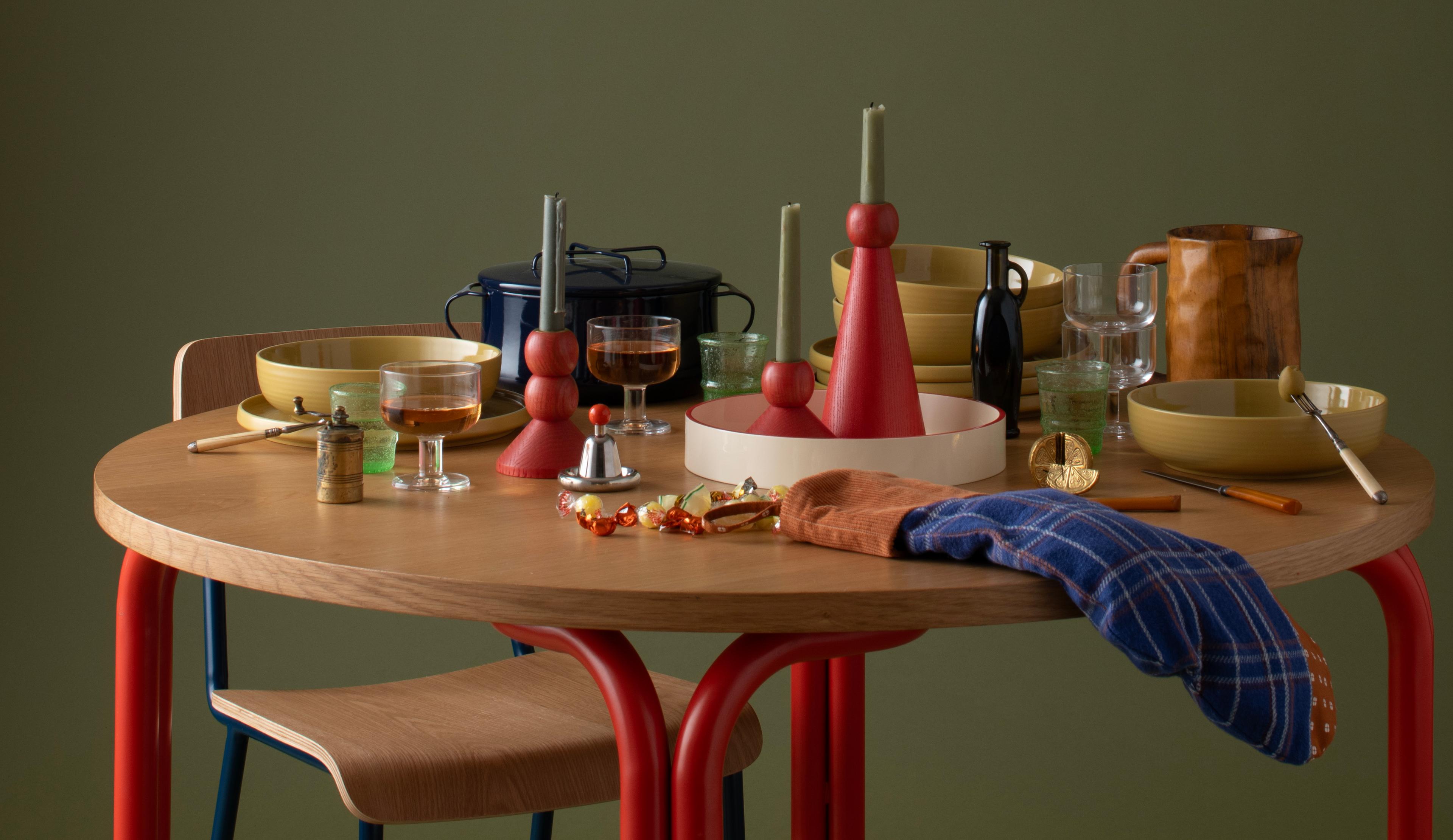 Schoolhouse Gift Guide: The Dinner Party Devotee