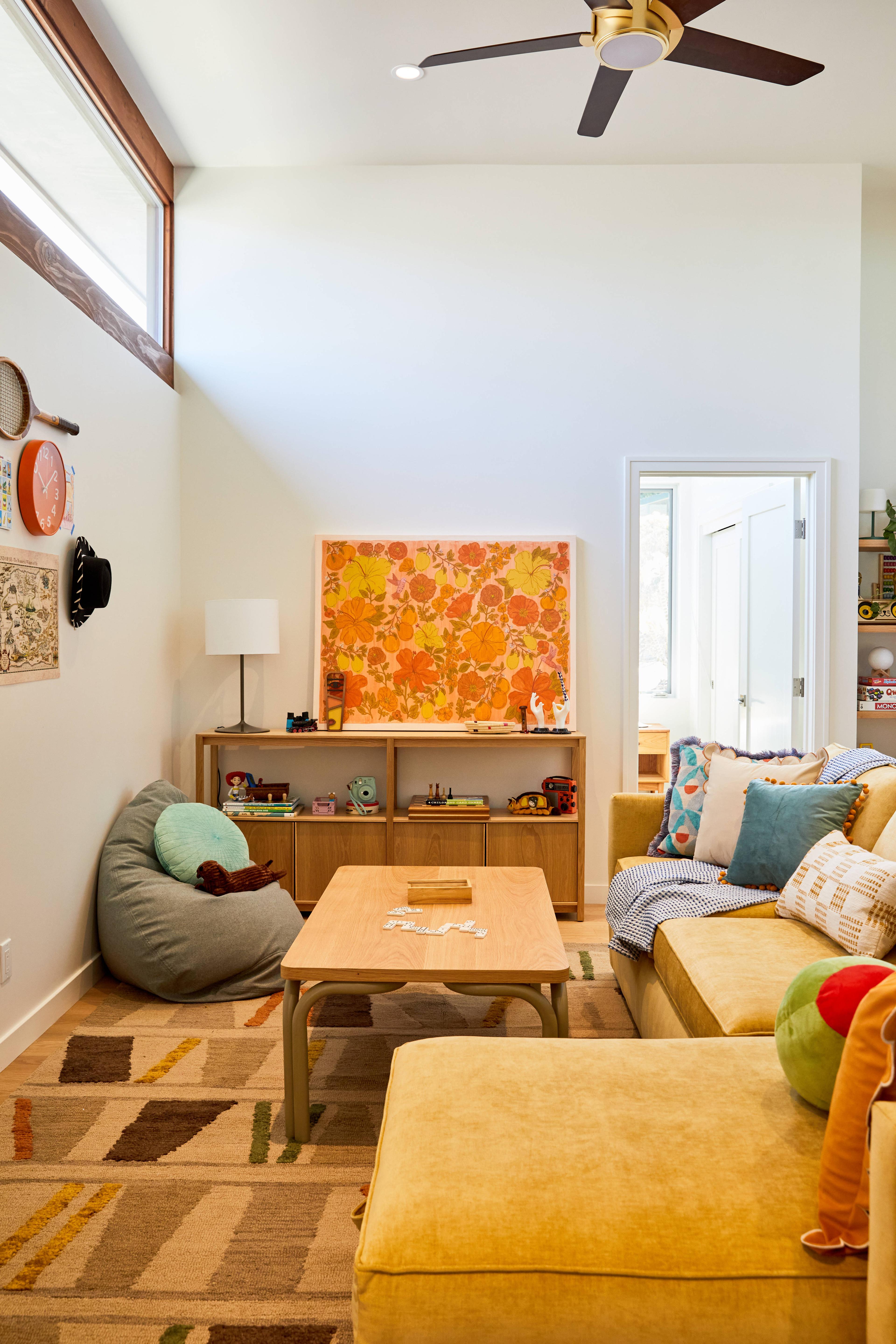 Cozy living room. 