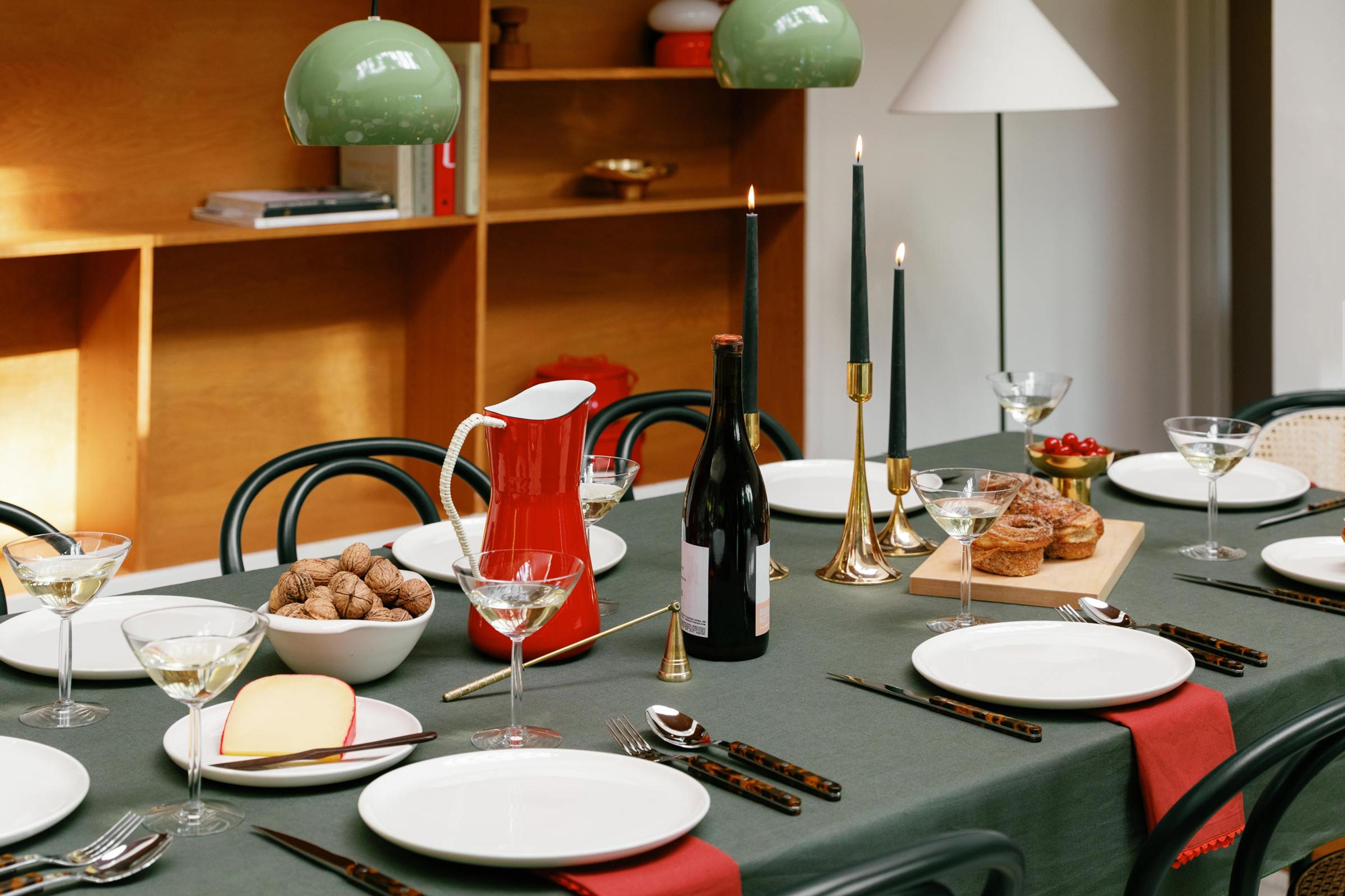 3 Tips for Setting the Perfect Holiday Table