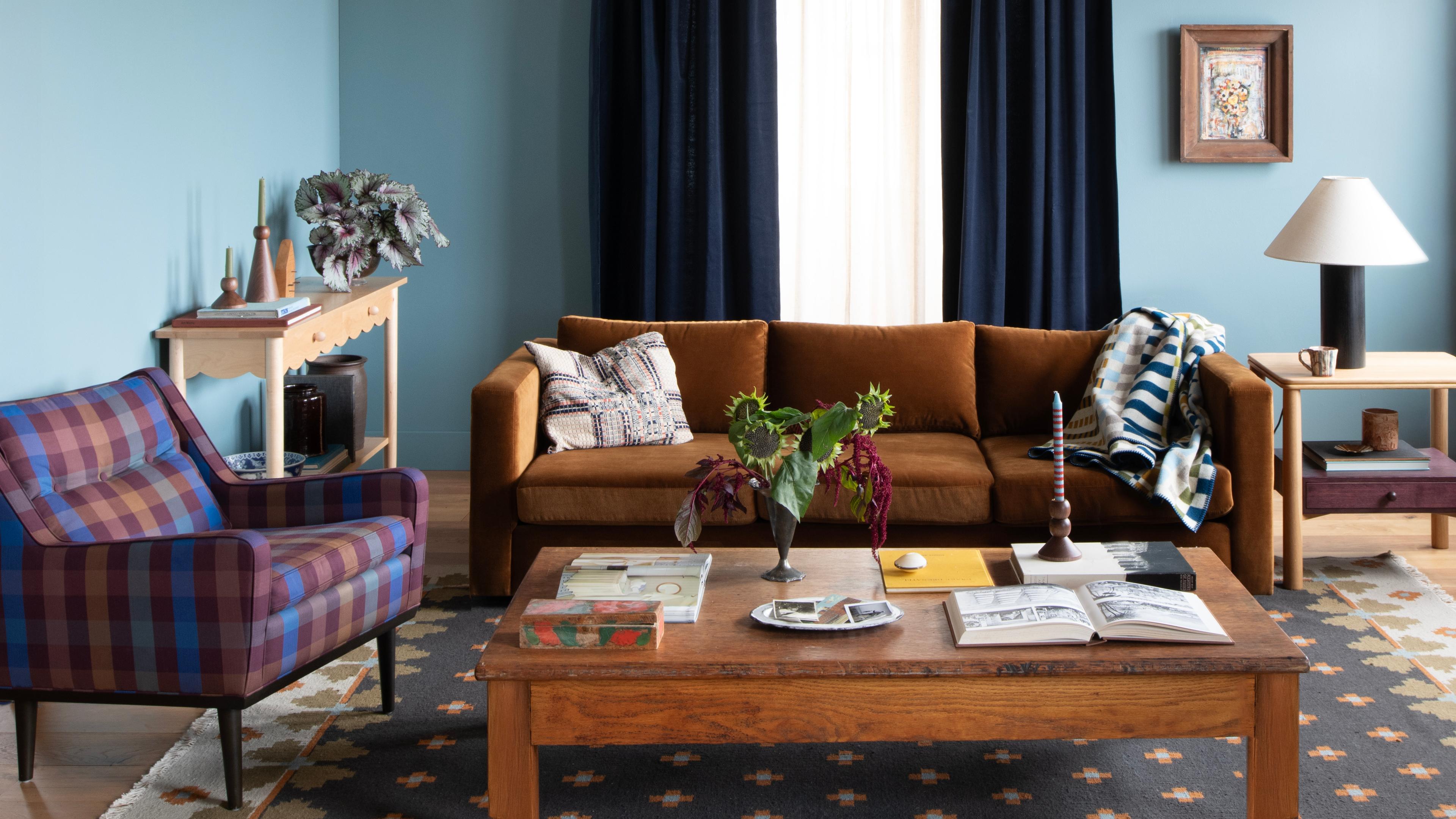 Living room with wood pieces.